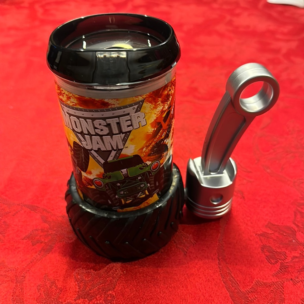 Monster jam, 2014 roadshow refreshment drink cup collectible with lid